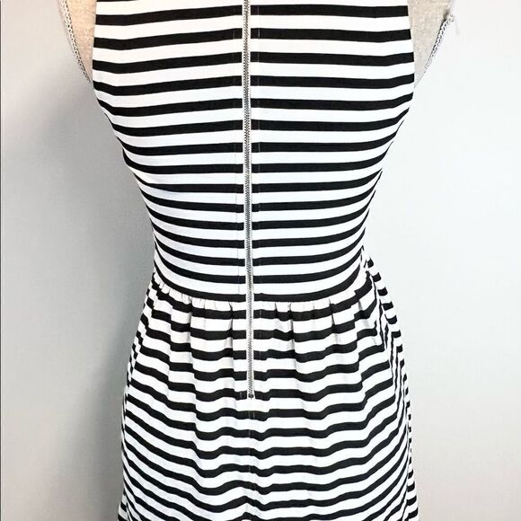 NWOT Madewell White Black Stripe Sleeveless Fitted Flare Dress ladies XS - Picture 6 of 7